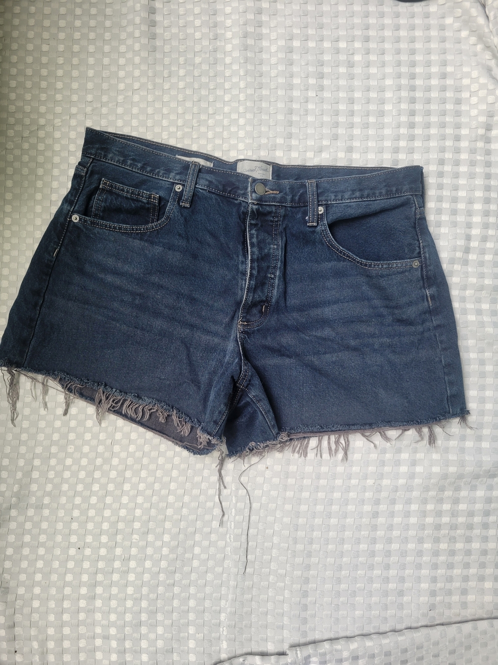 Universal Thread Dark Blue Denim Cutoff Shorts - Women Size 14